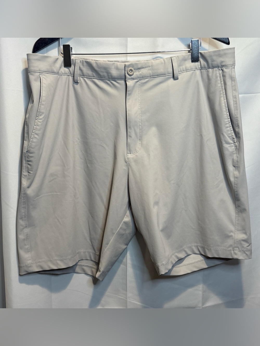 Greg Norman Collection Light Gray Men's Flat Front Shorts